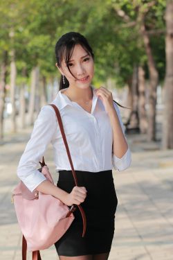 少妇与子浴室乱