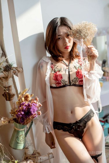 年轻妈妈3