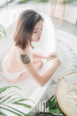 小区电工老周和赵美娜